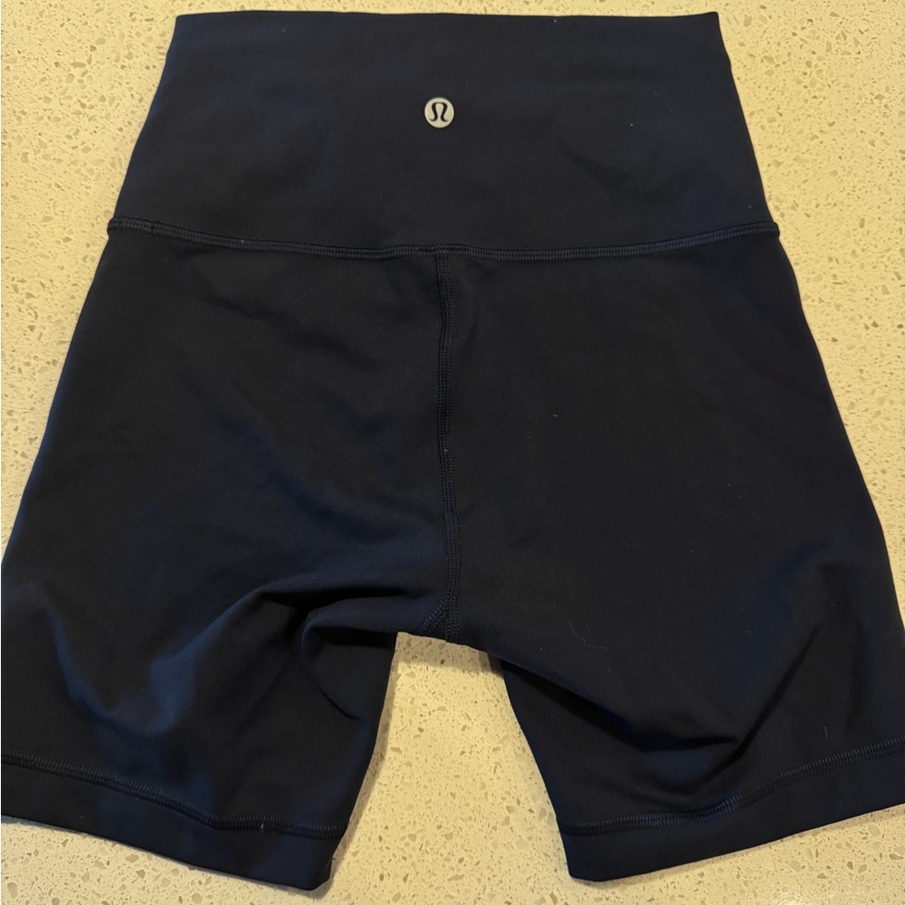 Lululemon Women’s Size 4 Align Yoga 6’ Shorts Navy Blue NWOT - never worn - Picture 6 of 9